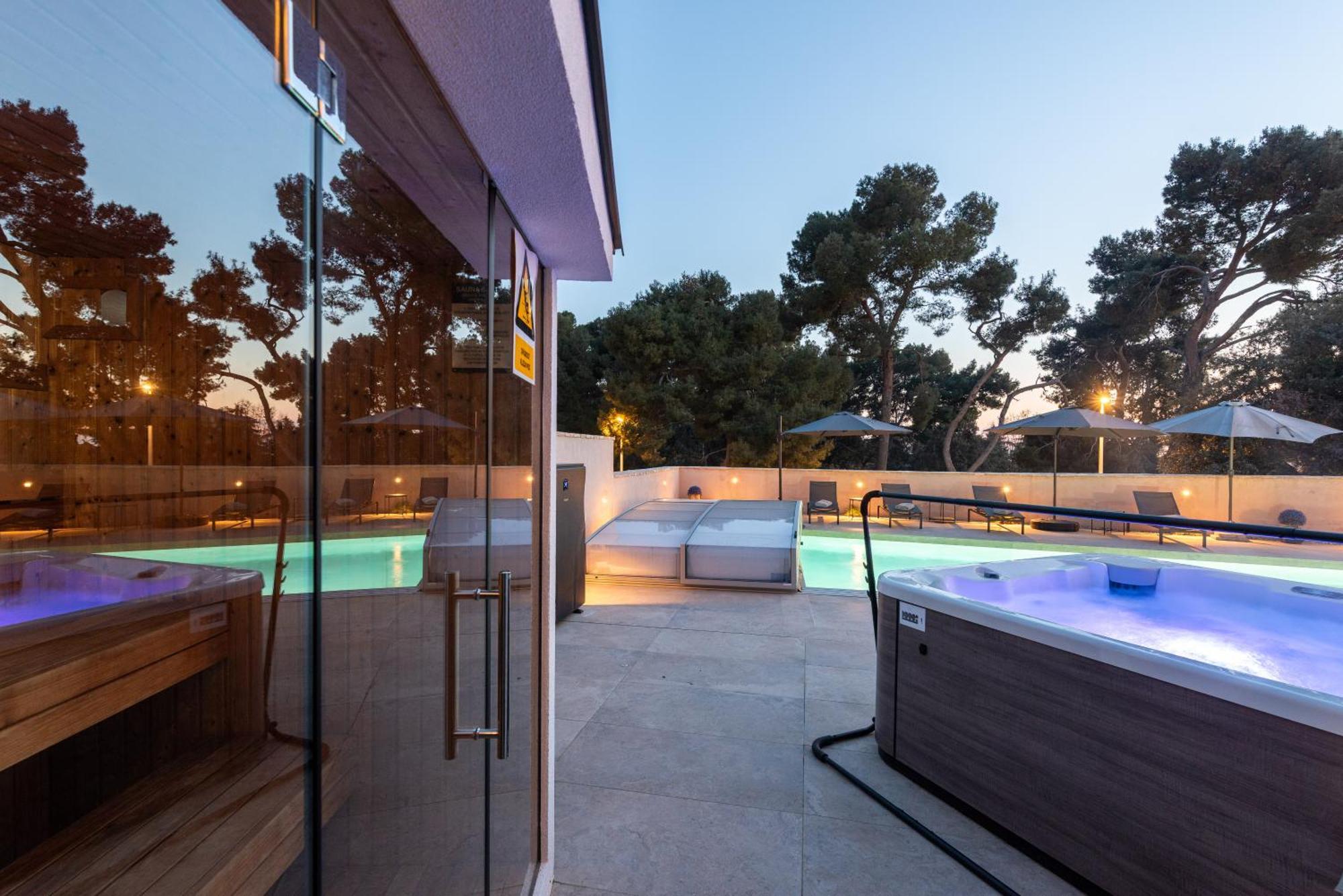 Salteria 3, Pool, Private Territory, Pinery